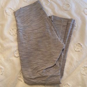 Lululemon Wunder Under crop leggings